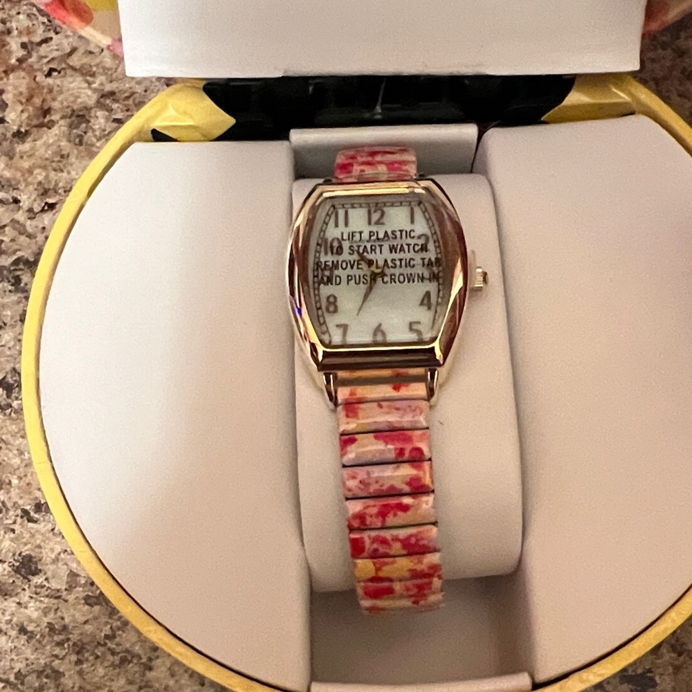 Isaac Mizrahi
Women's Watch